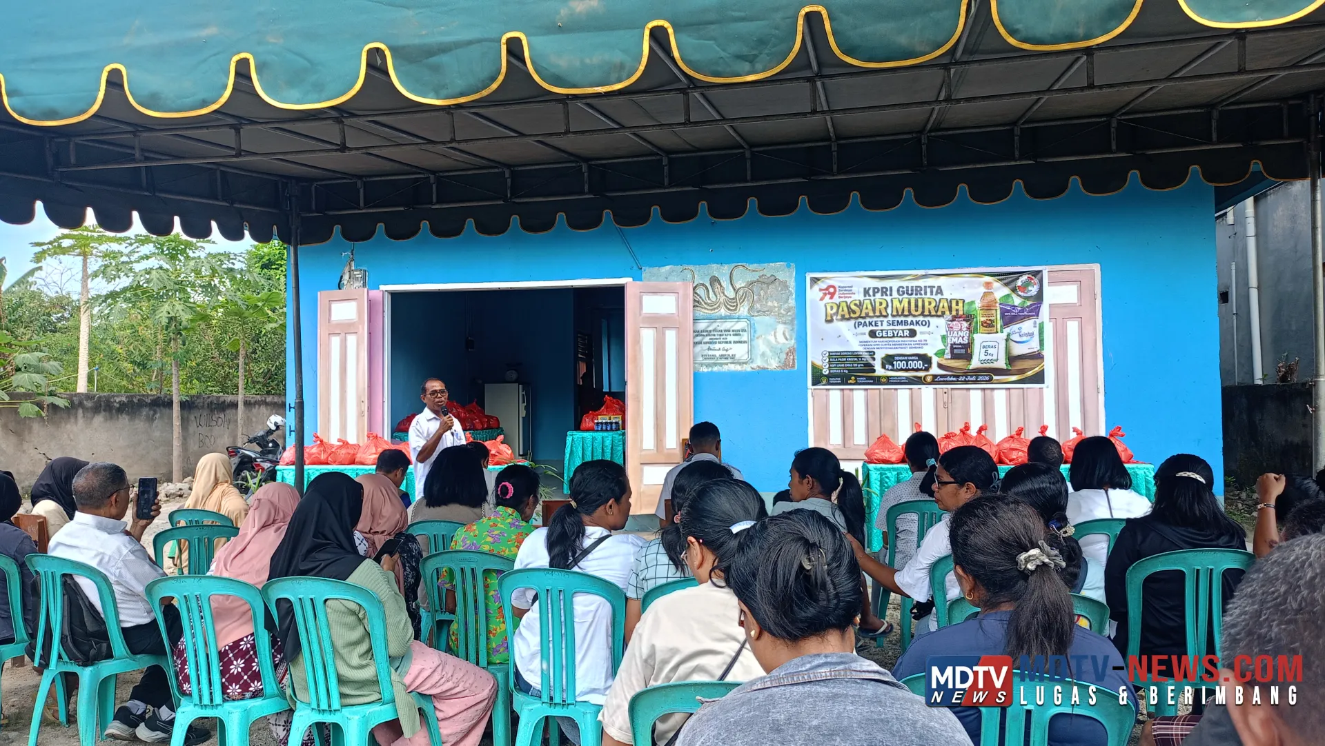 Peringati Hari Koperasi ke-79, KPRI Gurita Lewoleba Gelar Pasar Murah Ratusan Paket Sembako
