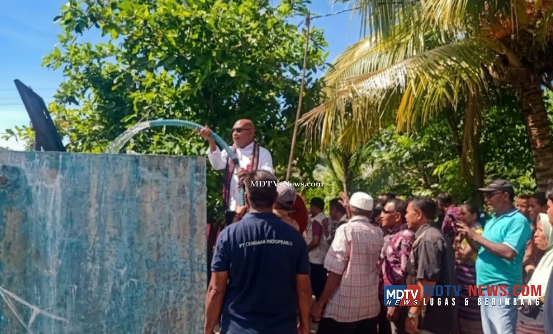 Warga Lamaau Kesulitan Air Bersih, Pemda Lembata dan PT Cendana Indopearls Distribusi 15.000 Liter Air