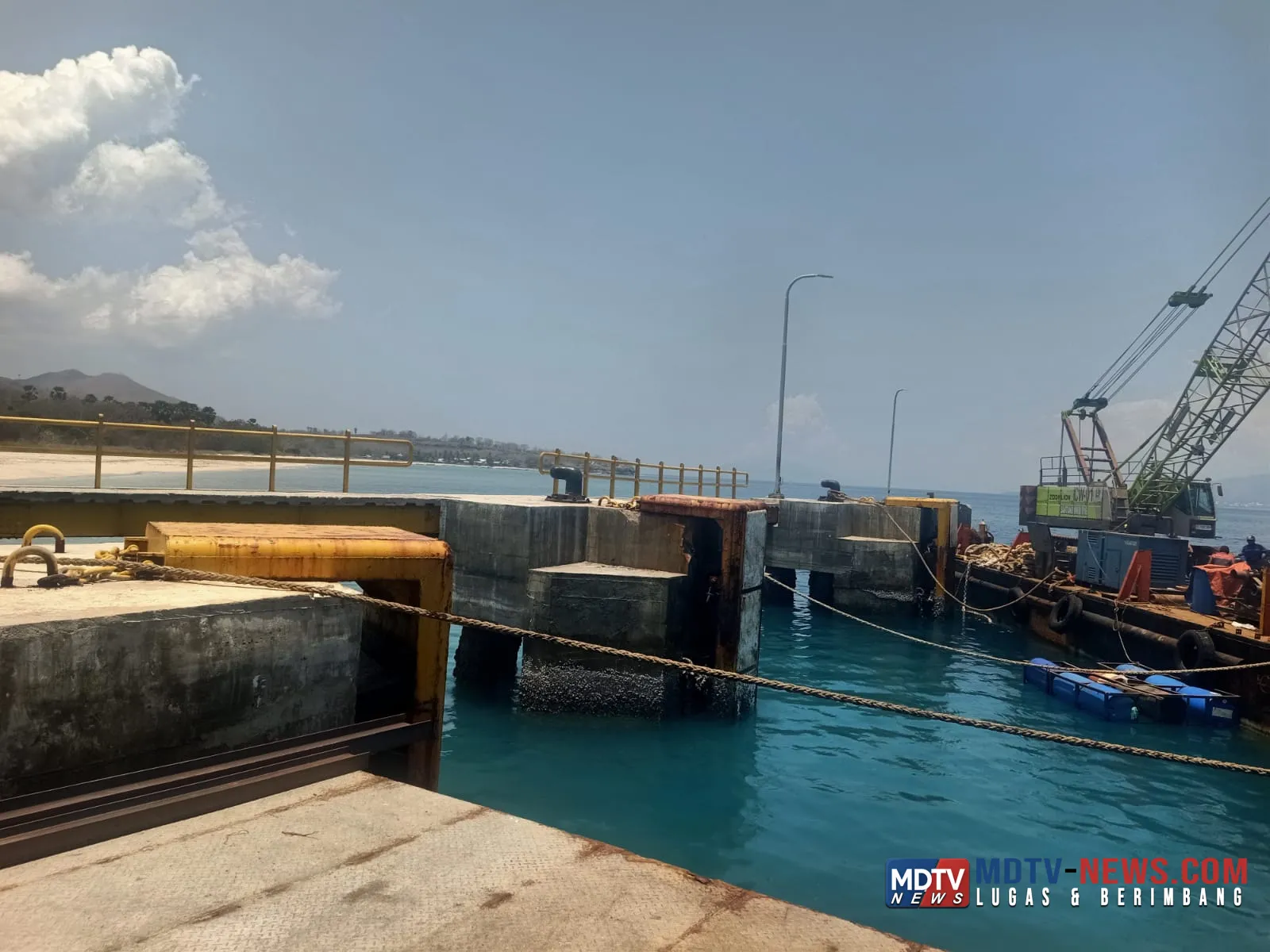 Sterilisasi Area Pelabuhan Waijarang, PT.Sobo Rejo targetkan Pemulihan Pelabuhan Waijarang Rampung Sebelum Nataru